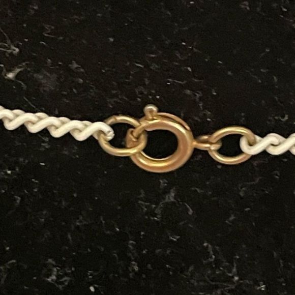 36” Vintage 1980 Avon white Curb chain 4 Tiger Eyes beads & 6 gold tone tubes - Picture 2 of 10